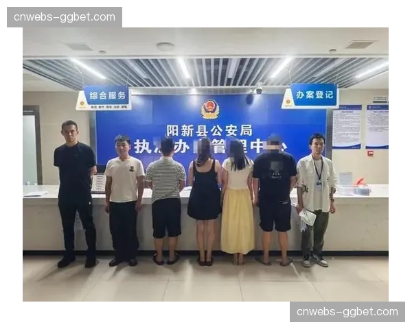 警方通报:成功打掉一个涉及网络赌球及利用中超比赛结果诈骗的团伙。 警方通报:成功打掉一个涉及网络赌球及利用中超比赛结果诈骗的团伙。